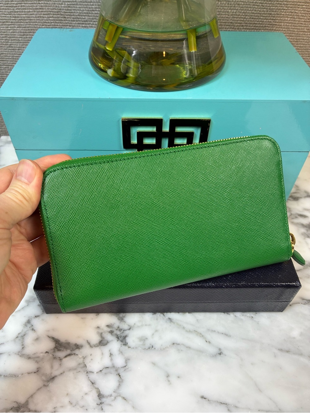 Prada Verde Green Saffiano Leather Zip Around Wallet - NWOT Brand New w/ Box - Picture 7 of 15